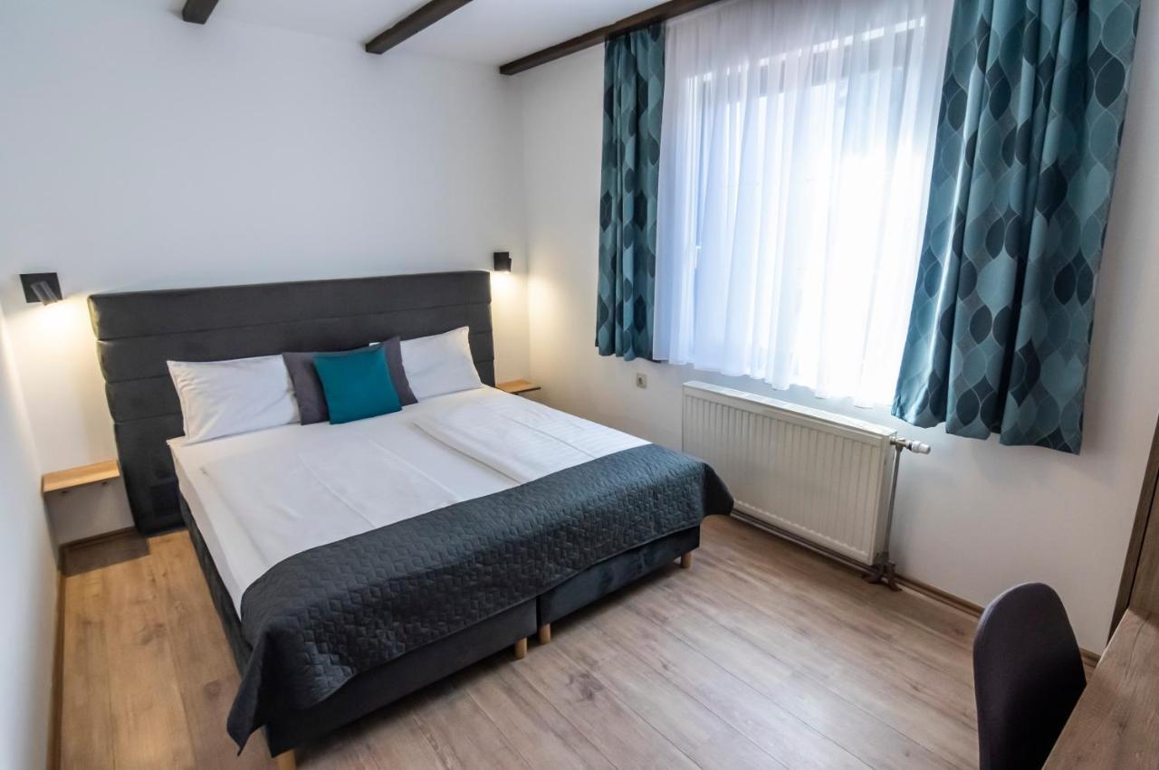 Hotel Bacchus Кестхей Екстер'єр фото