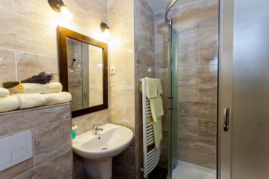Hotel Bacchus Кестхей Екстер'єр фото